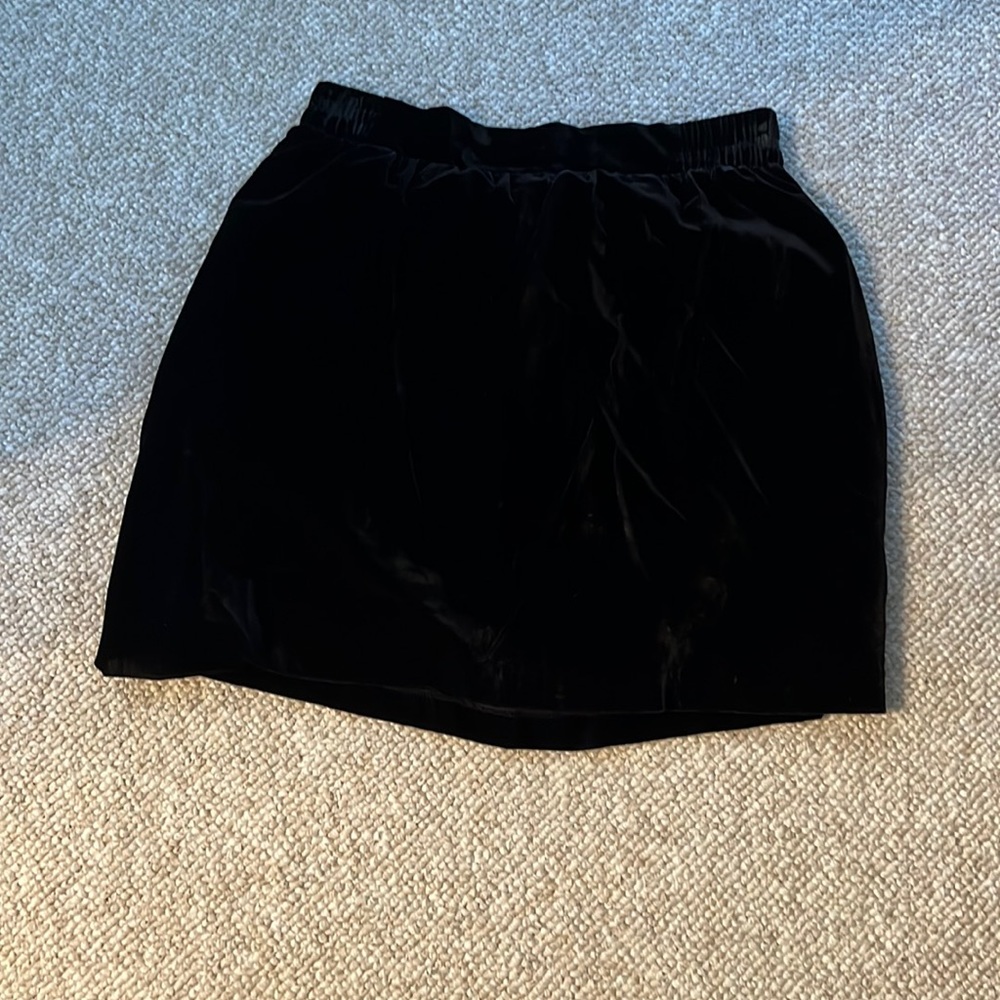 Loft black velvet skirt